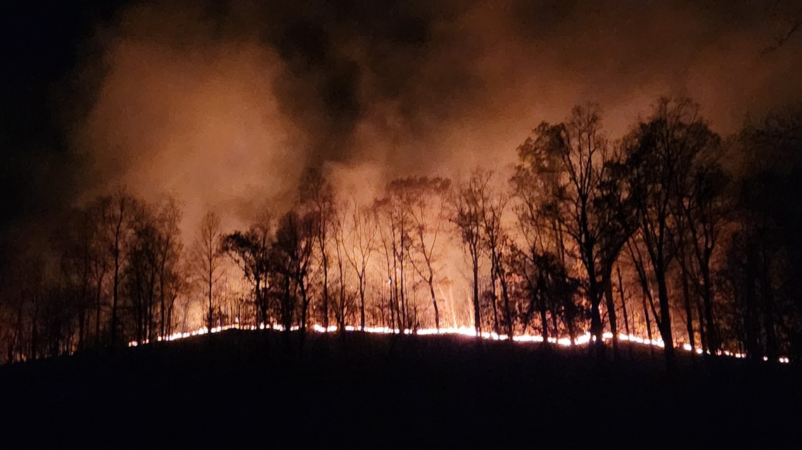 Dozens of wildfires rage in eastern Kentucky; Burn bans in effect