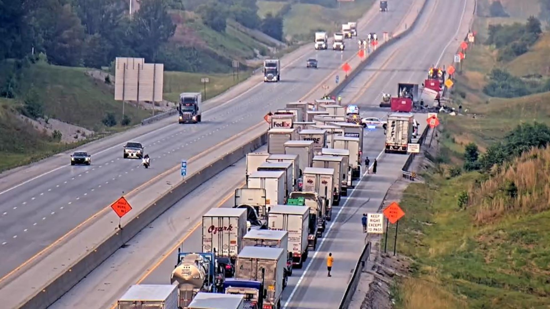 One dead after crash on I65 South in Hardin County, Kentucky