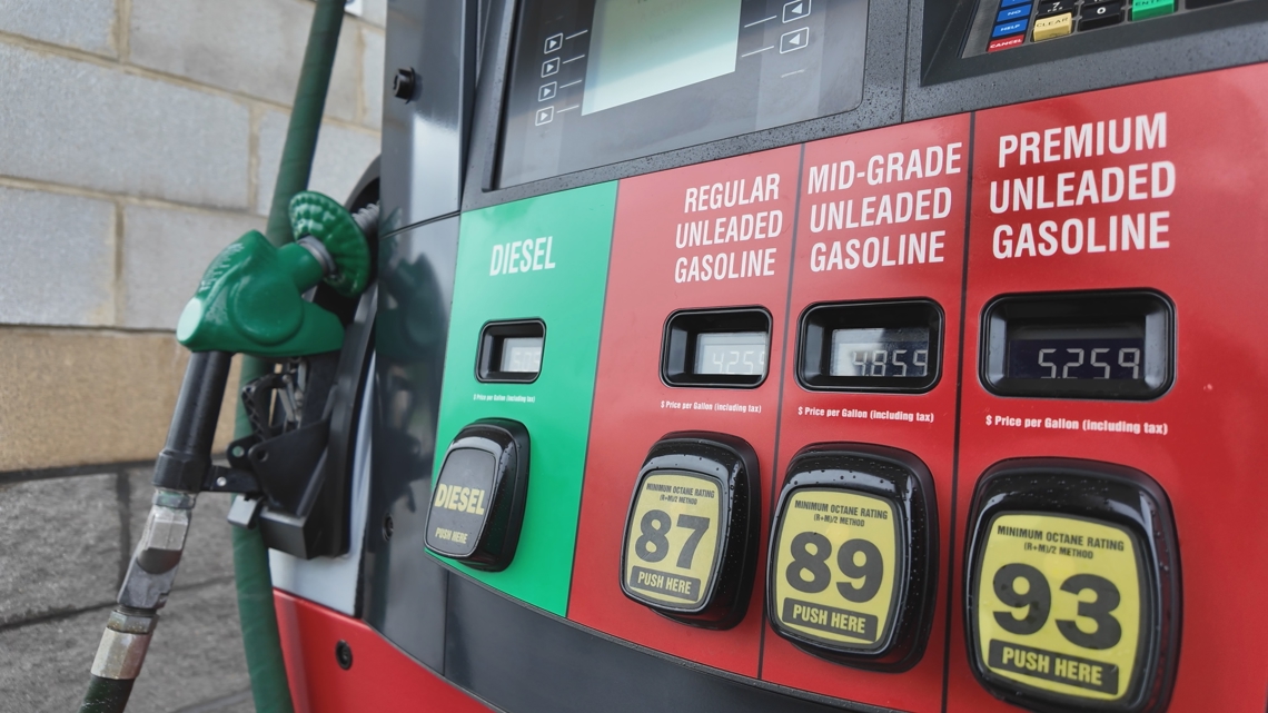 Free gas giveaway for Louisville educators: 'We're here for you.'