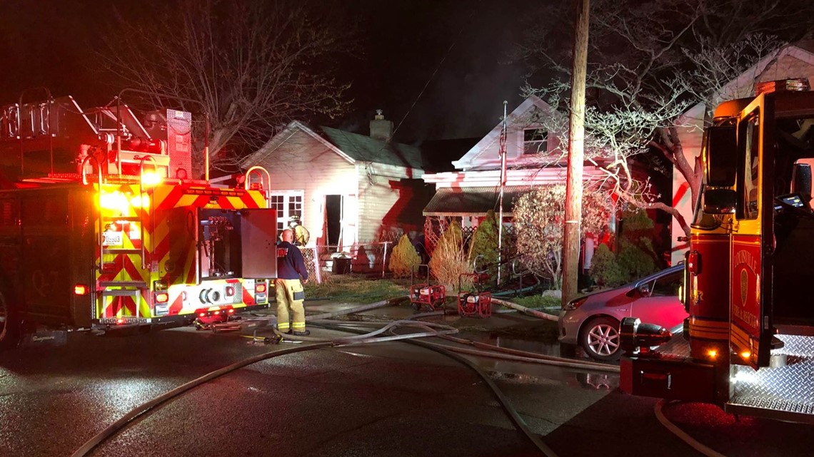 Germantown Neighborhood, House fire burns 2 homes