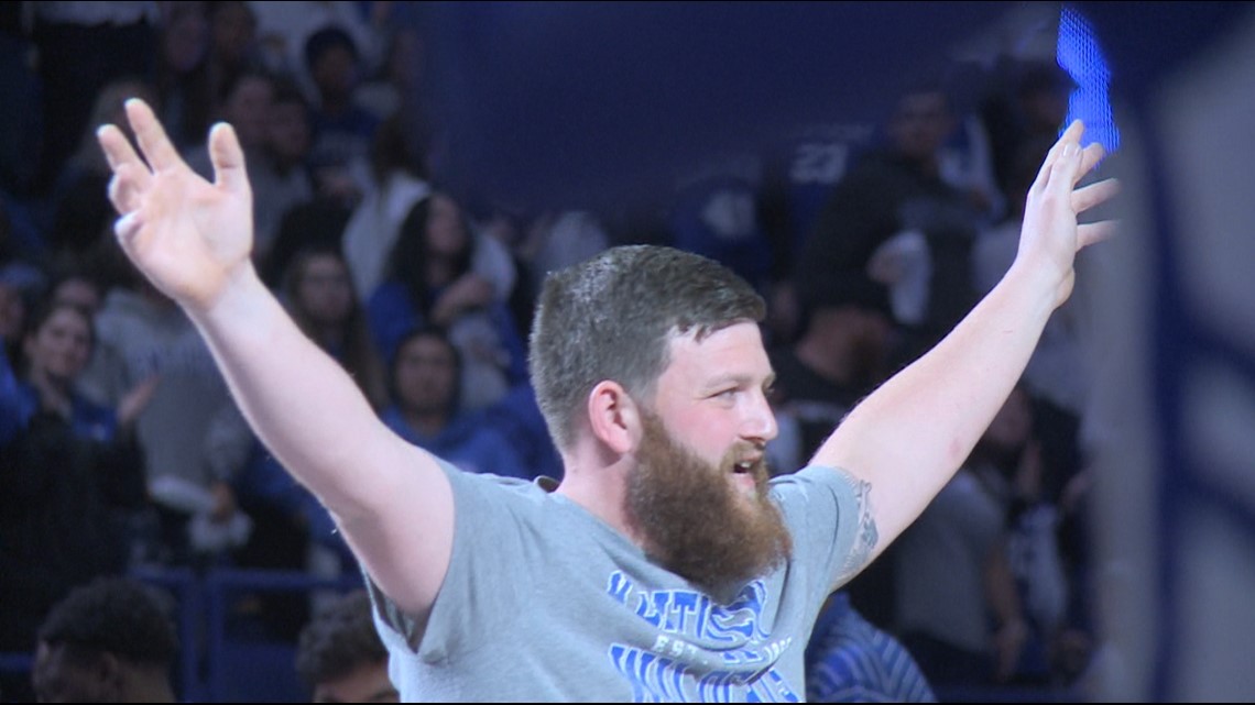 Coal miner, family get VIP treatment at UK basketball game
