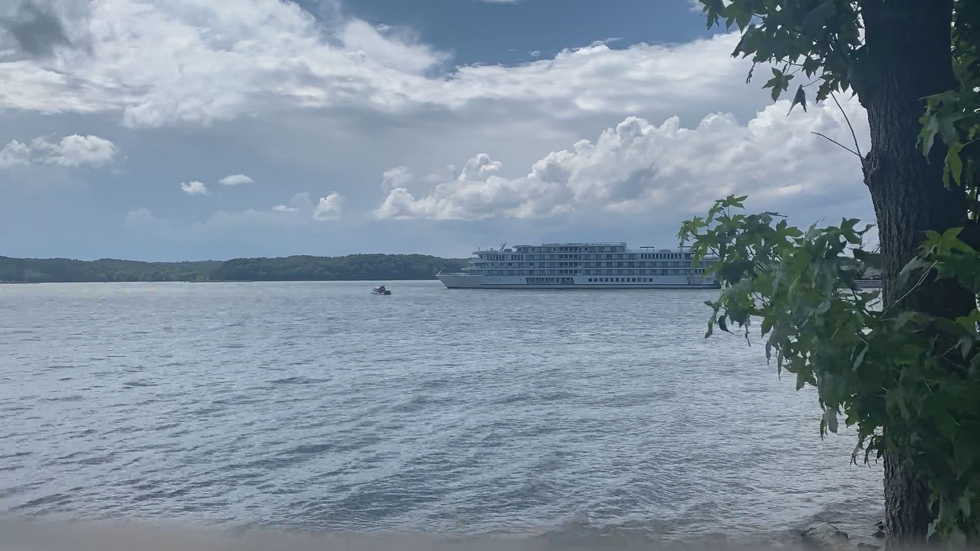 A riverboat stuck in Lake Barkley in Cadiz, Kentucky for more than a week was freed Friday, the U.S. Coast Guard said in a news release.