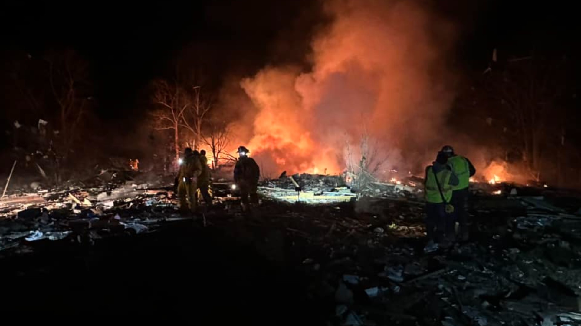 Man found dead after house explosion in southern Indiana | whas11.com