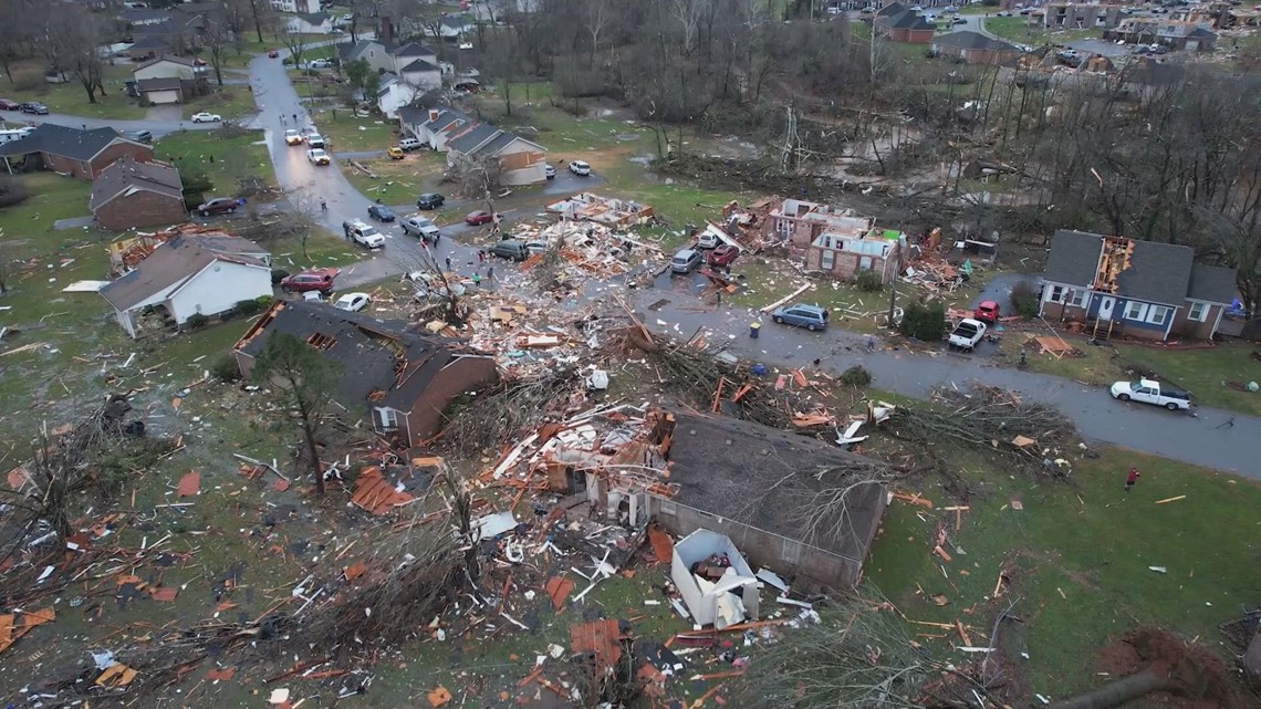 Western Kentucky tornado survivors receive assistance; Louisville mayor