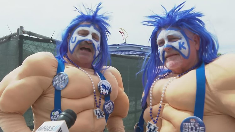 'Let's go Wildcats!' Kentucky fans flood Tampa Bay to cheer on the Cats in SEC Tournament