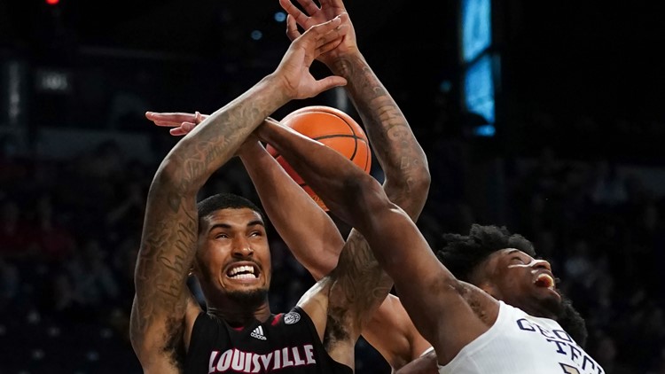 Louisville, led by WIlliams, beat Georgia Tech 67-64