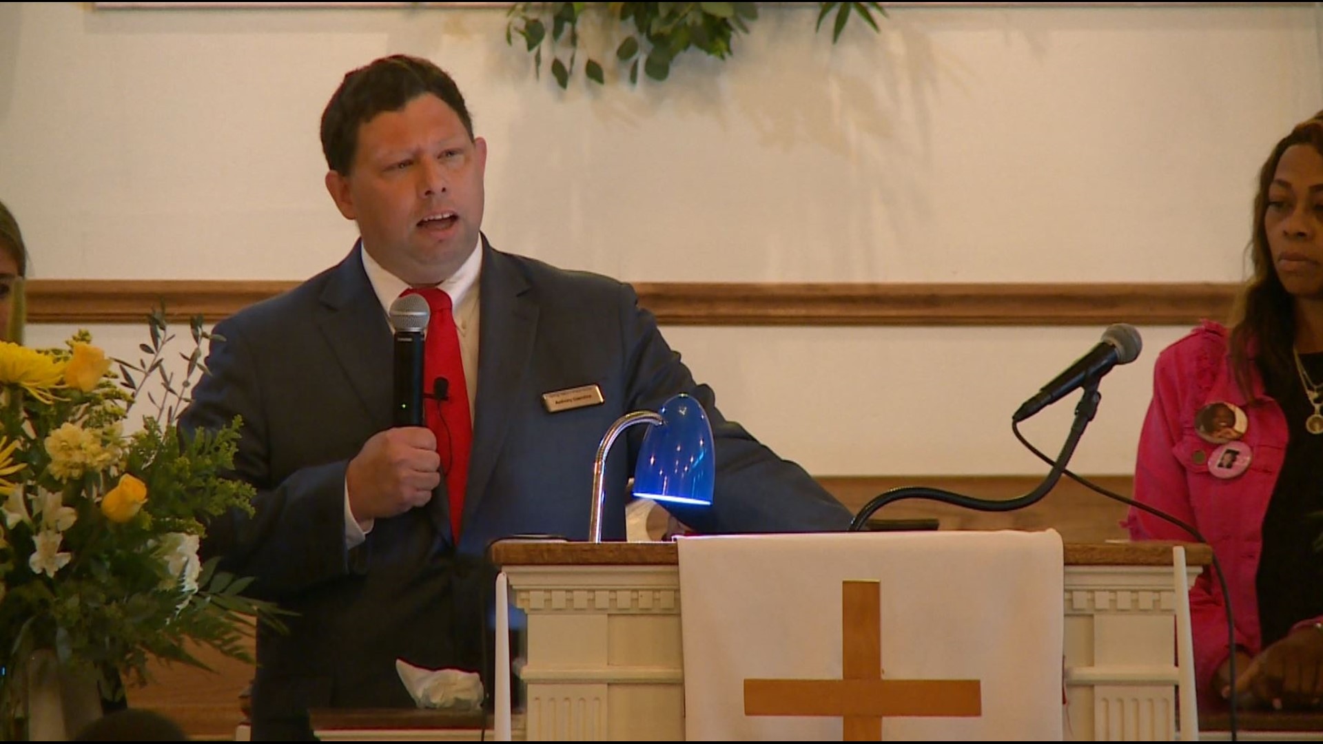 'Dangerous conditions': New Albany funeral home license suspended
