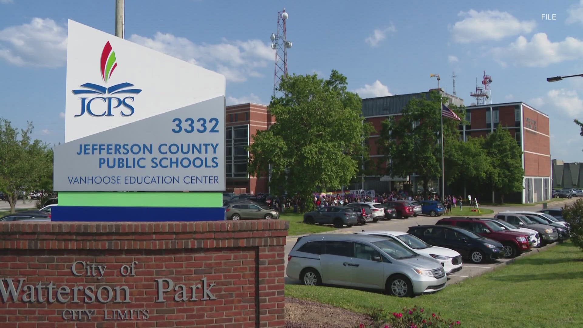 JCPS Spokesperson Carolyn Callahan confirmed with WHAS11 that they are looking into an incident at Stuart Middle School.