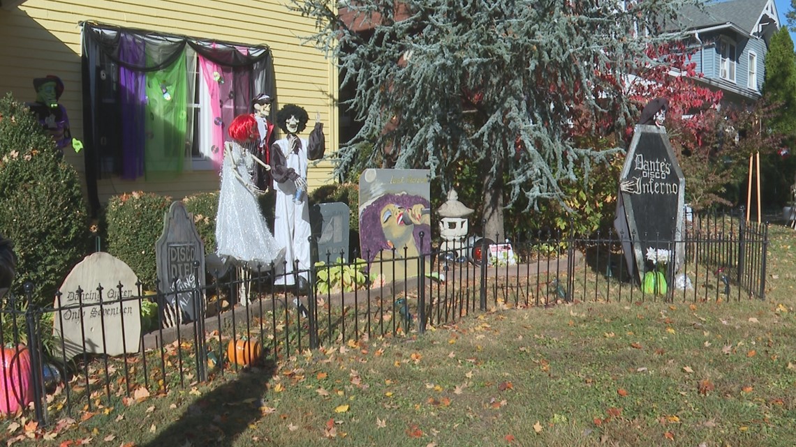 Hillcrest Avenue collects canned goods for Louisville food pantry