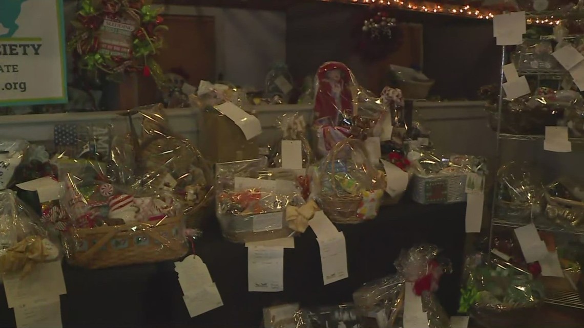 Animal Care Society s annual Bowwow Meow Holiday Basket Boutique returns