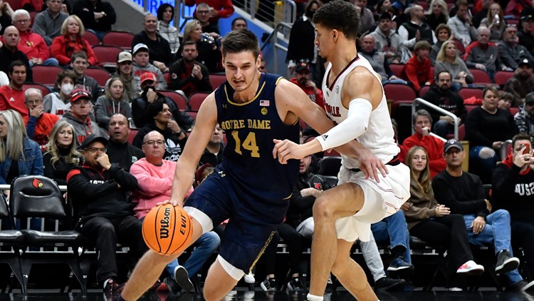 Notre Dame makes 15 3-pointers, beat Louisville 82-70