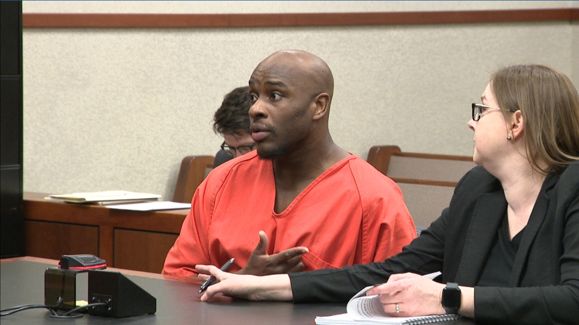 Accused kidnapper and bank robber from August claims he's 'been stabbed' in Louisville jail