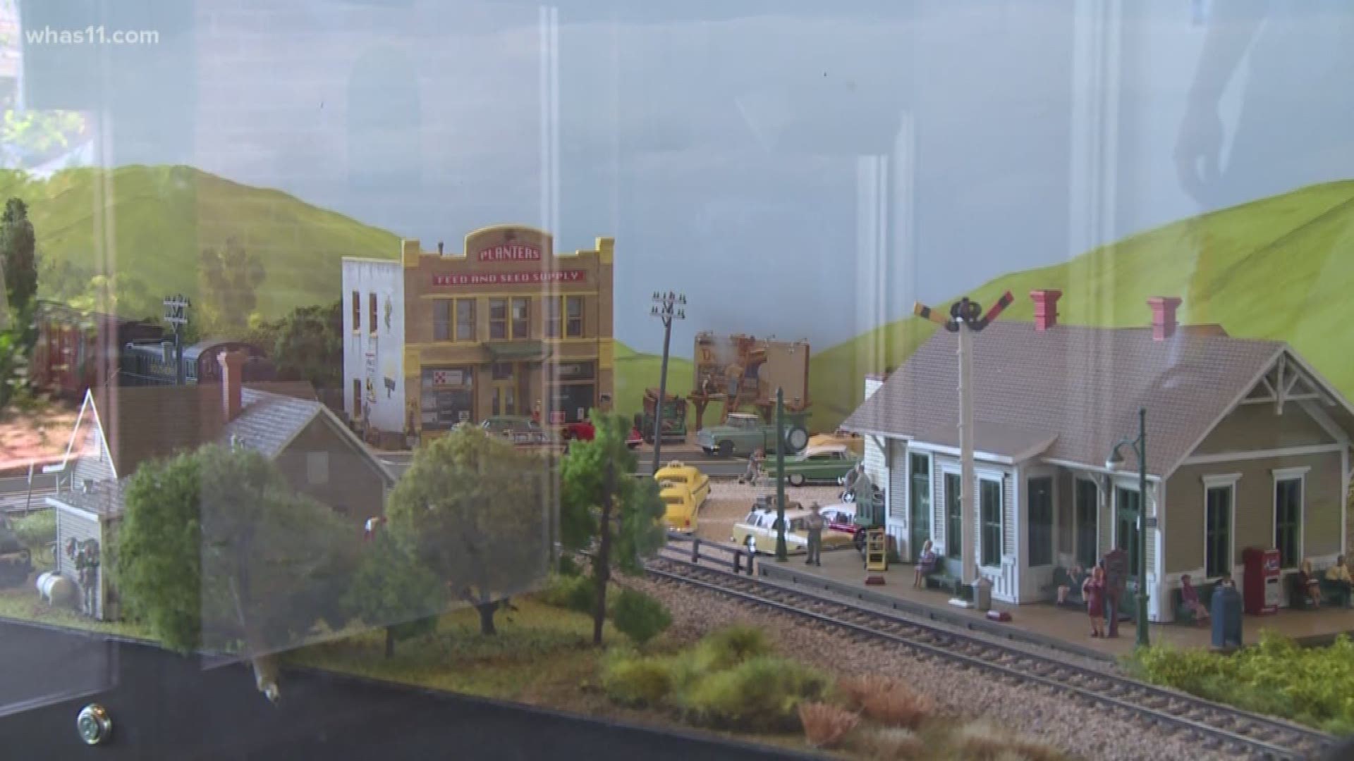 Twenty-six years ago, a group of guys started a model railroad club in a garage. Now they show off their collection at libraries all over Louisville.