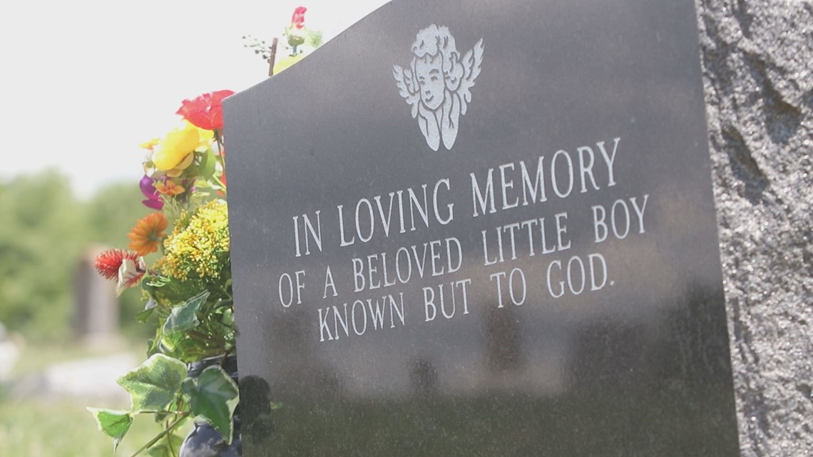 Unnamed boy found in suitcase in Indiana laid to rest in Salem