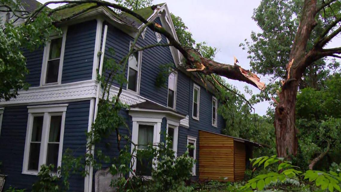 Thousands without power after storms in Kentucky and Indiana | OUTAGE ...