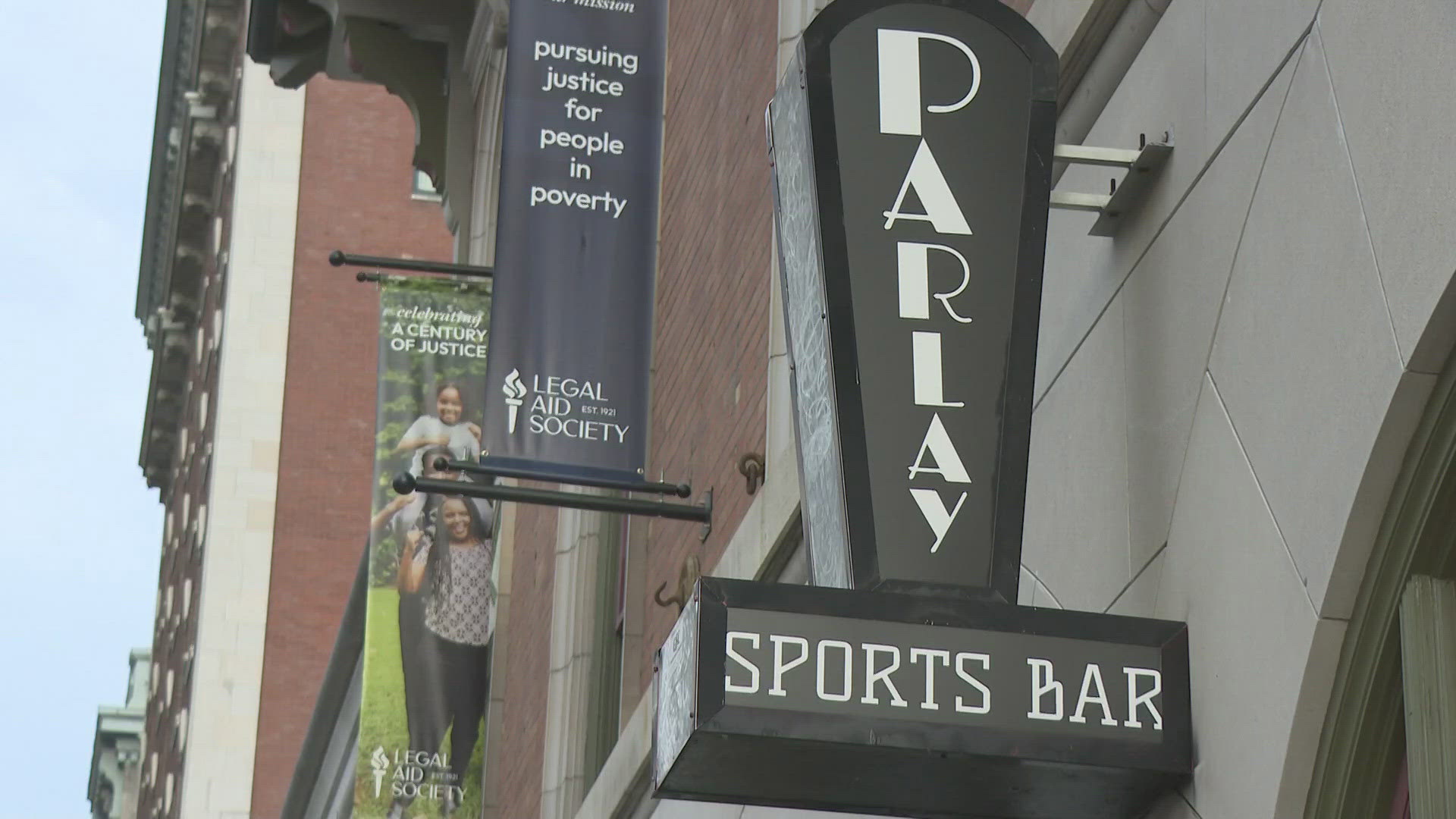 Louisville hotels, short-term stays and businesses are seeing a boost as tourists flock to the city for this week's PGA Championship at Valhalla.