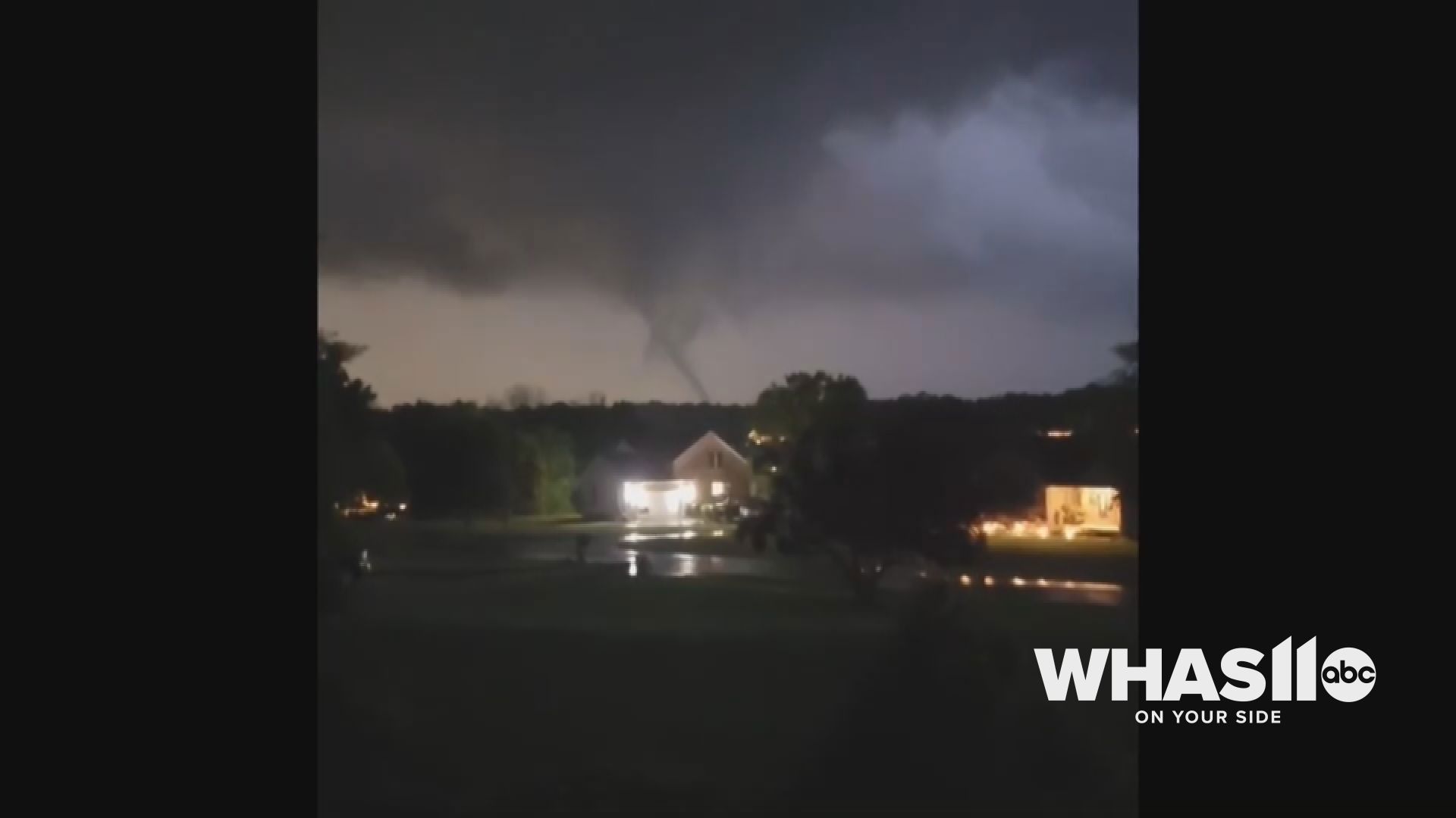 Videos courtesy of WHAS11 viewers in the Memphis and Sellersburg areas.