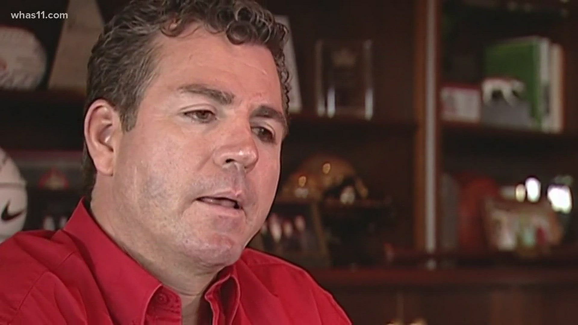 John Schnatter to step down as CEO in the new year