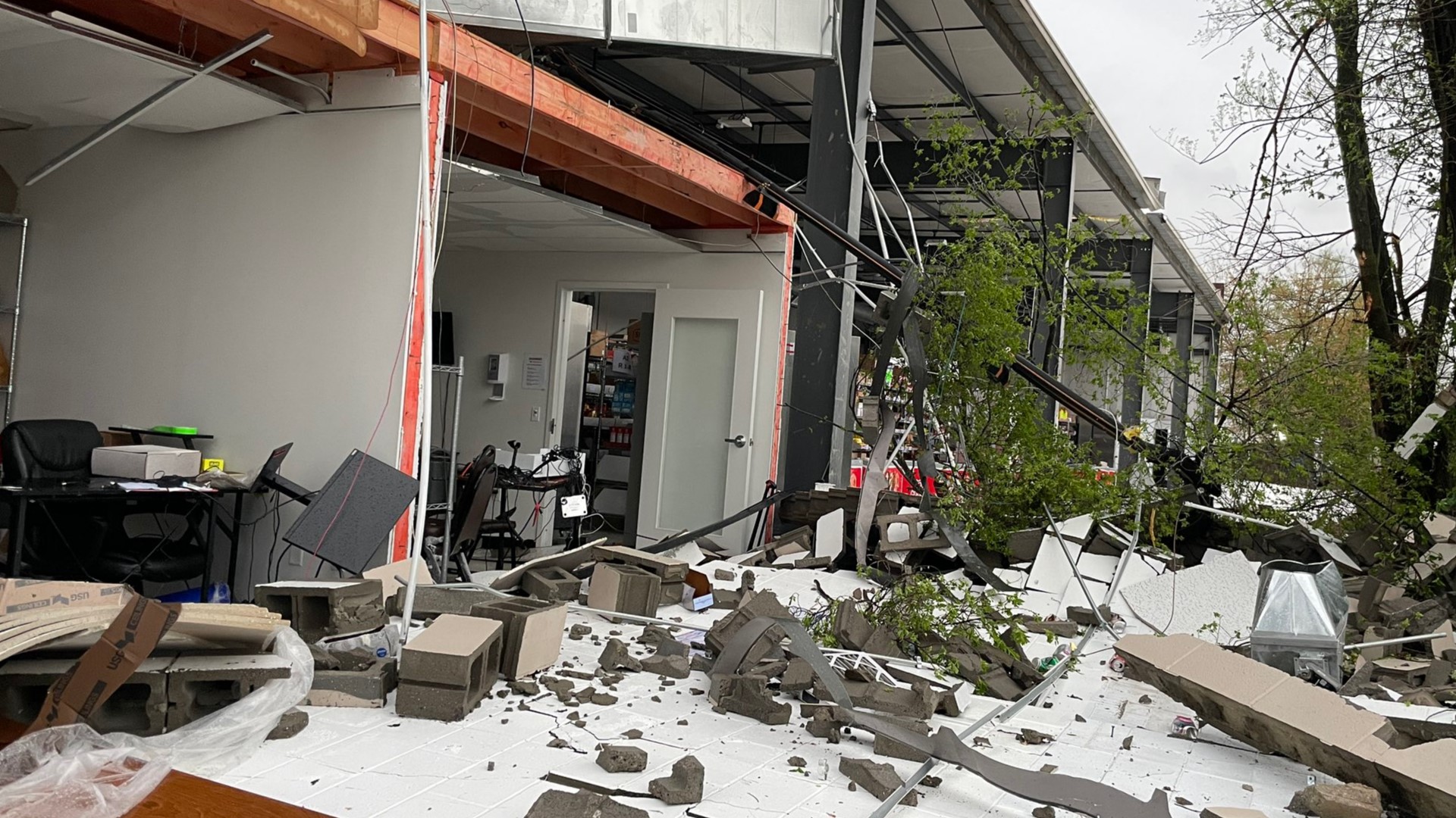 At a news conference with Mayor Craig Greenberg Wednesday night, NWS Louisville said that the suspected tornado first hit on Robards Lane at 5:05 p.m.