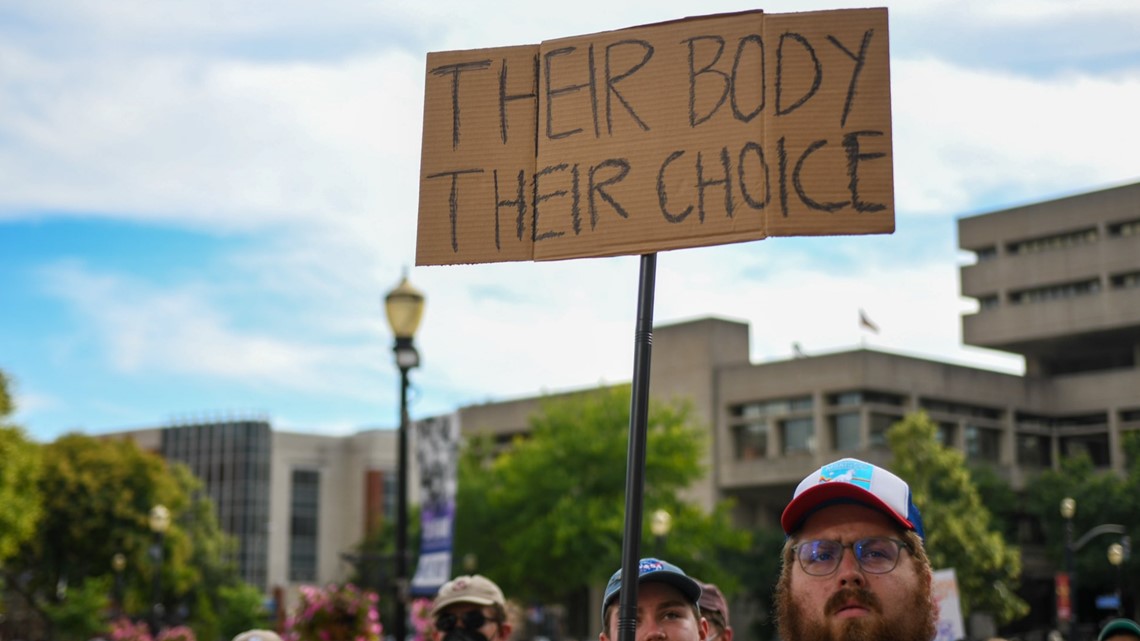 Here's how the overturning of Roe v. Wade impacts Kentucky, Indiana