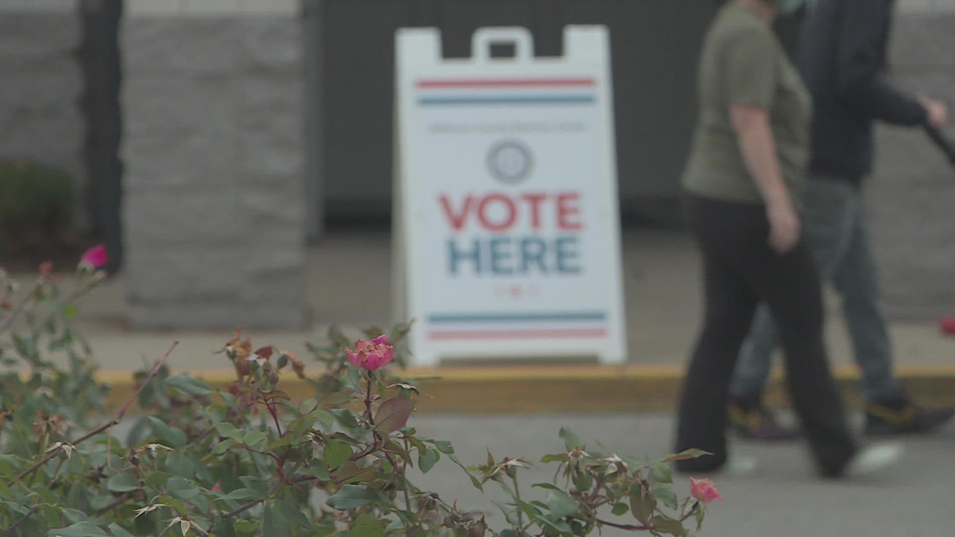 From candidates making last-ditch efforts to people simply exercising their most basic right, here's how the final day of early voting went in Jefferson County.