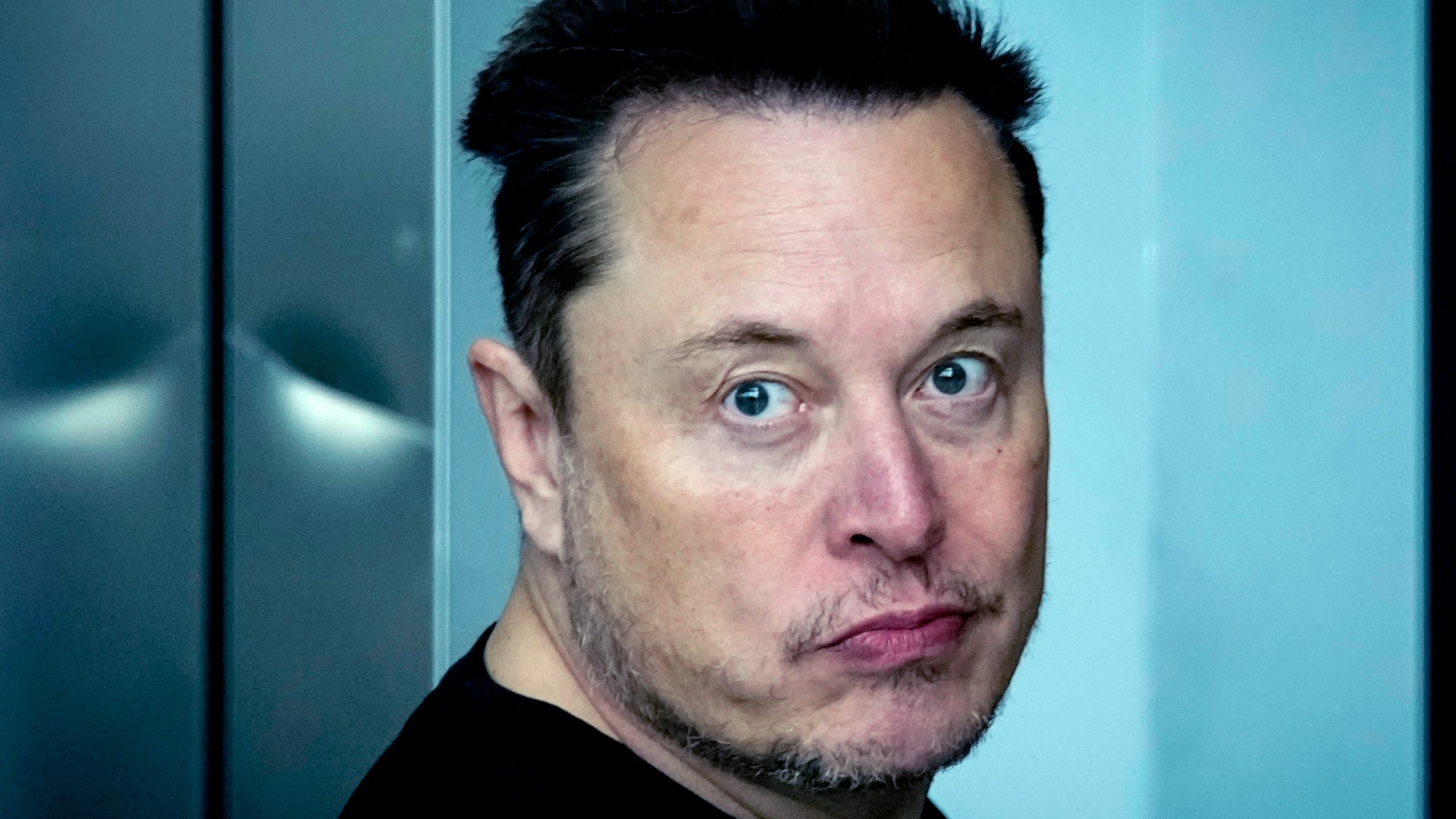 Elon Musk claims cyberattack caused delay of X chat with Trump | whas11.com