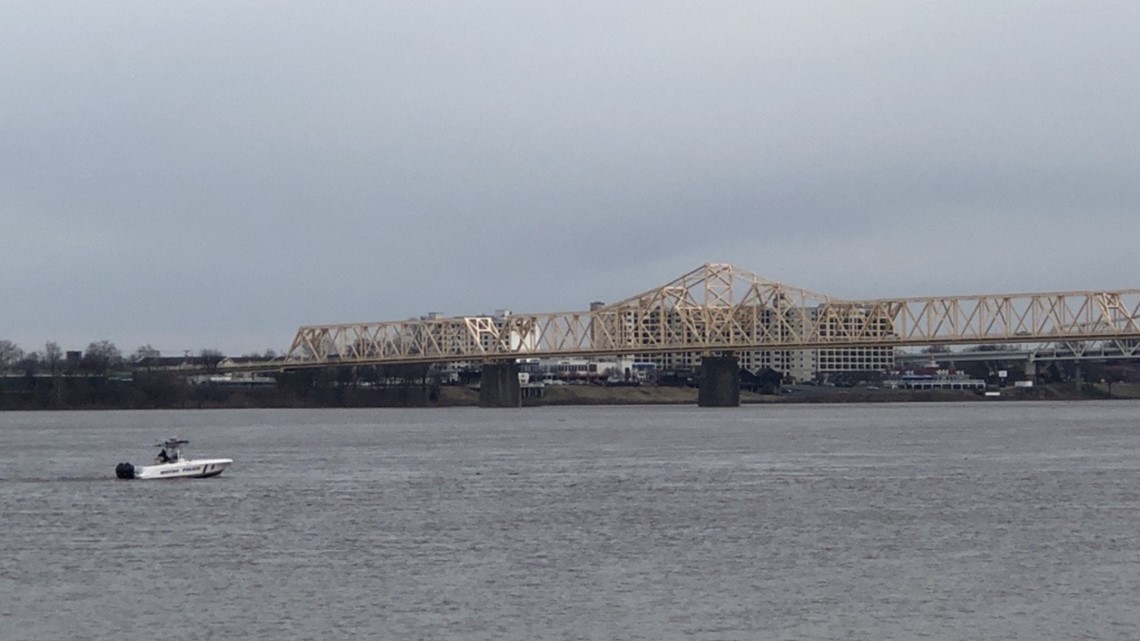 Louisville Water testing Ohio River, says its safe to drink