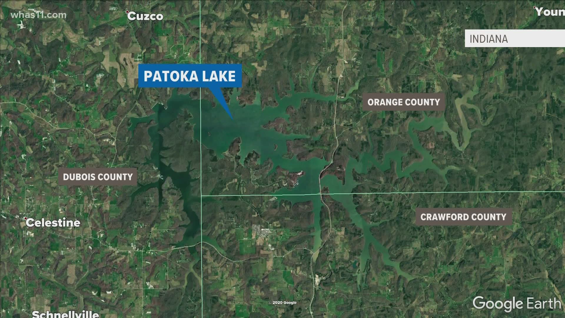 Police are investigating after a 33-year-old man died while trying to save two women in distress while in the water at Patoka Lake on Sunday.