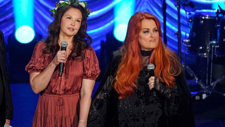 Naomi Judd celebrated at 'River of Time' memorial service