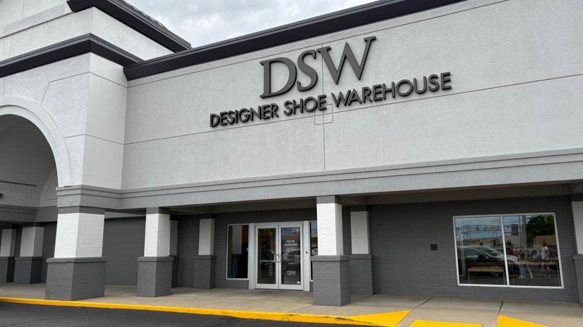 does dsw sell air force ones