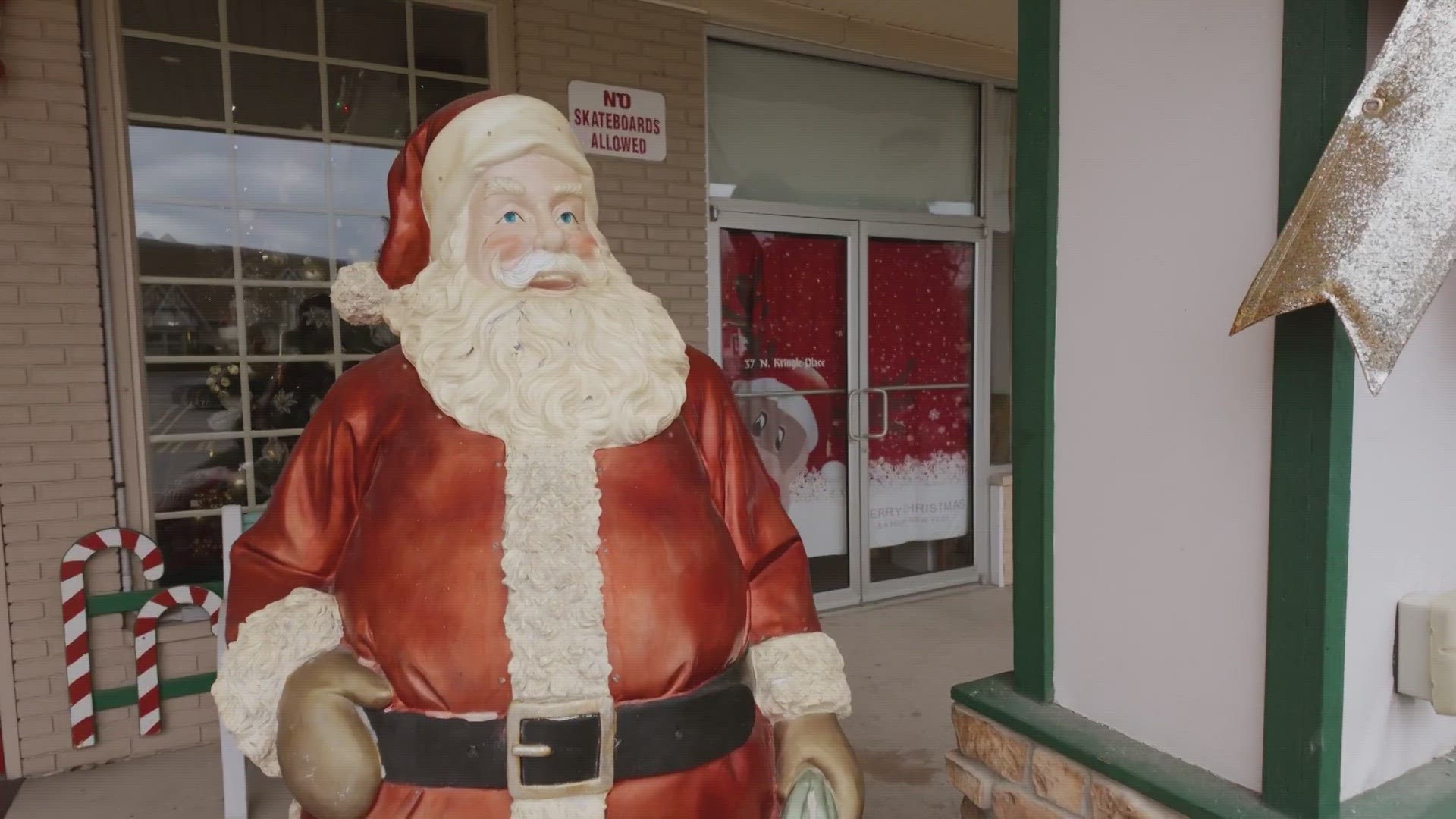 The Good Morning Kentuckiana team went to Santa Claus, Ind. to join in on the Christmas fun.