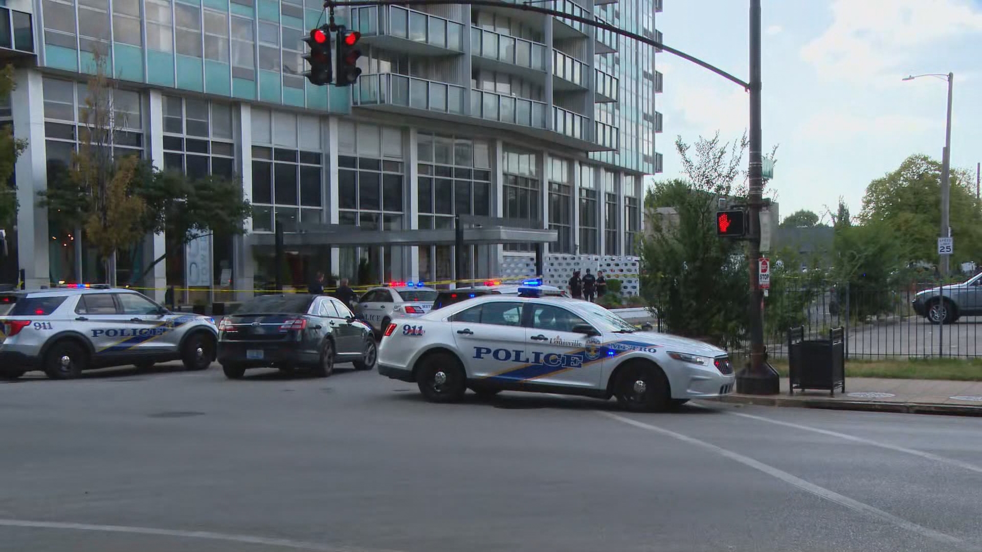 LMPD: At least 1 injured after shooting in Old Louisville | whas11.com