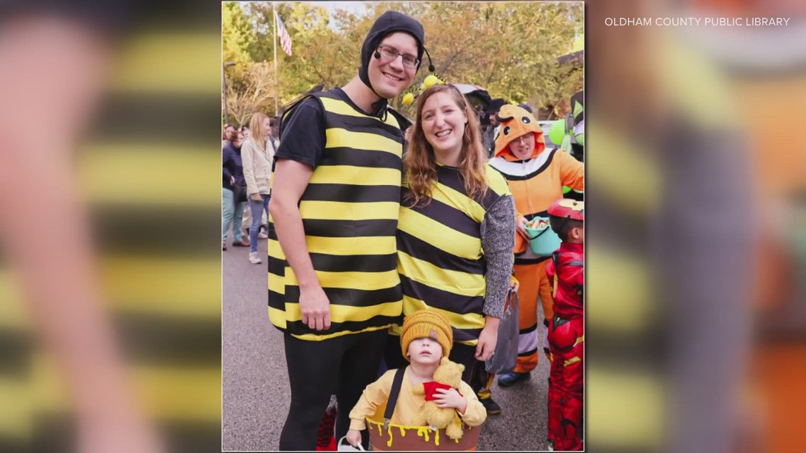 Oldham County Library celebrates Halloween with costumes, trunkor