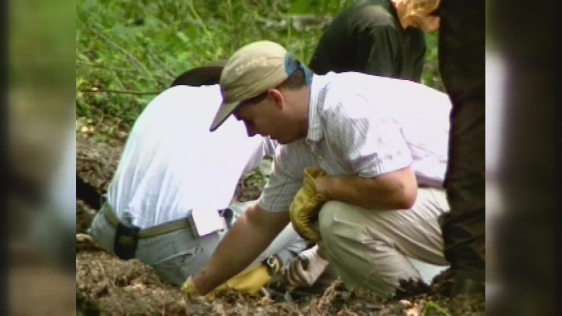 Police Renew Effort To ID Remains Of 17 Victims Found At Indiana ...