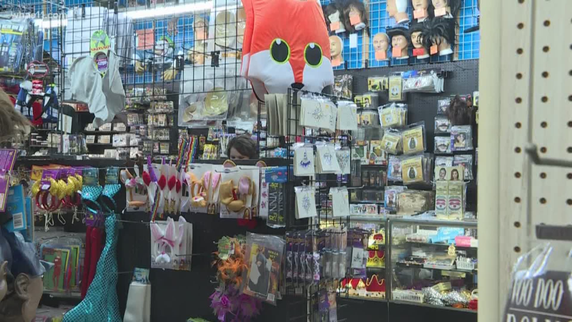 Kentucky/Indiana What time does trickortreating start