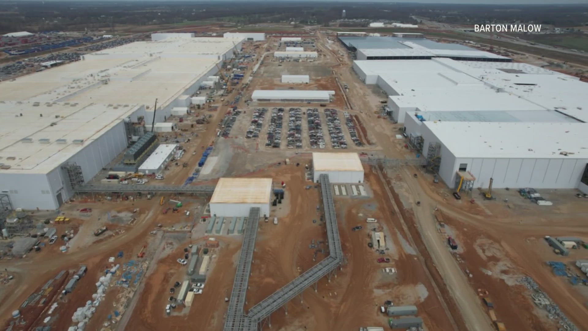 On Sunday's CBS Face the Nation, Beshear said when the BlueOval SK plant opens, it will not be unionized due to an agreement between Ford and UAW.