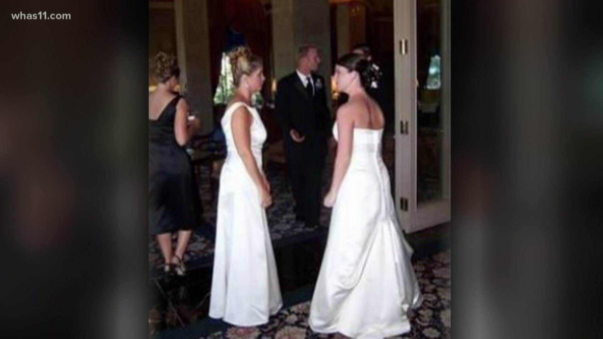 A bride posted a picture on Twitter showing her mother-in-law dressed in a wedding dress at her wedding.