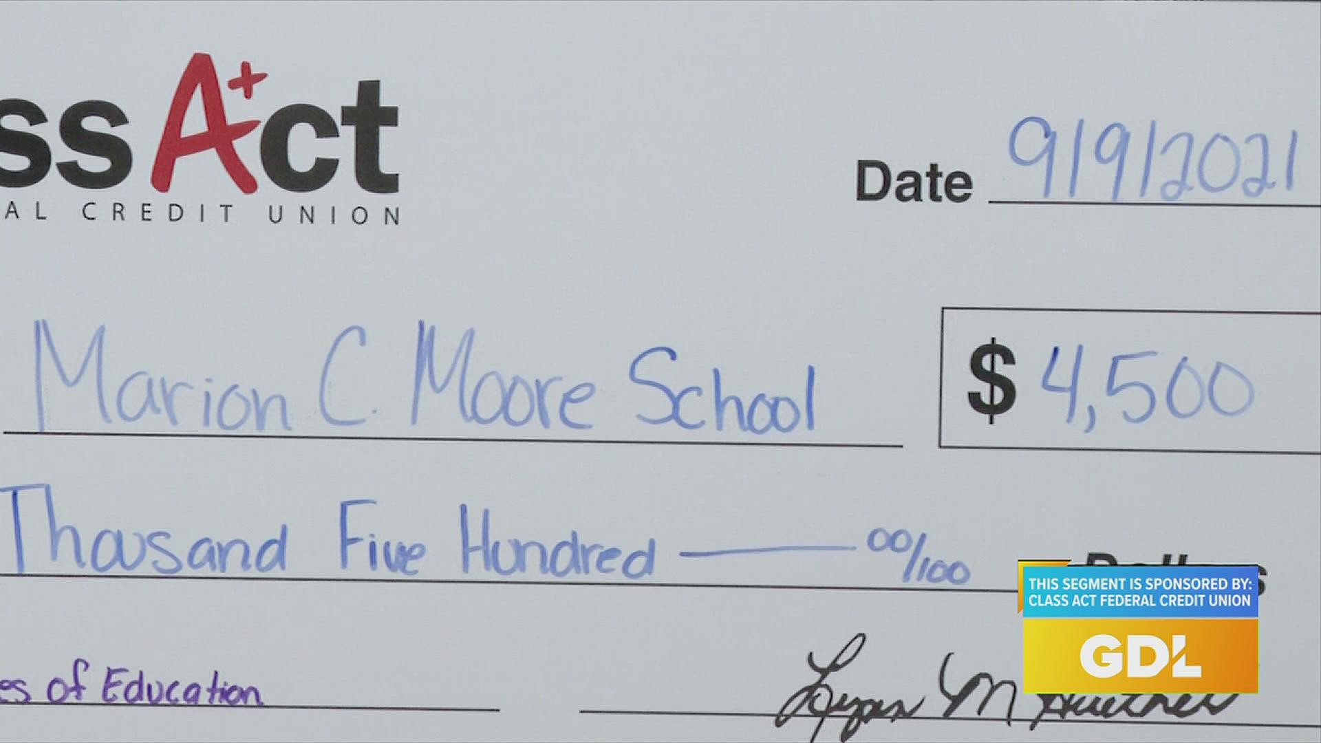 Class Act Federal Credit Union Awards Marion C Moore School 4 500 As Heroes Of Education Whas11 Com