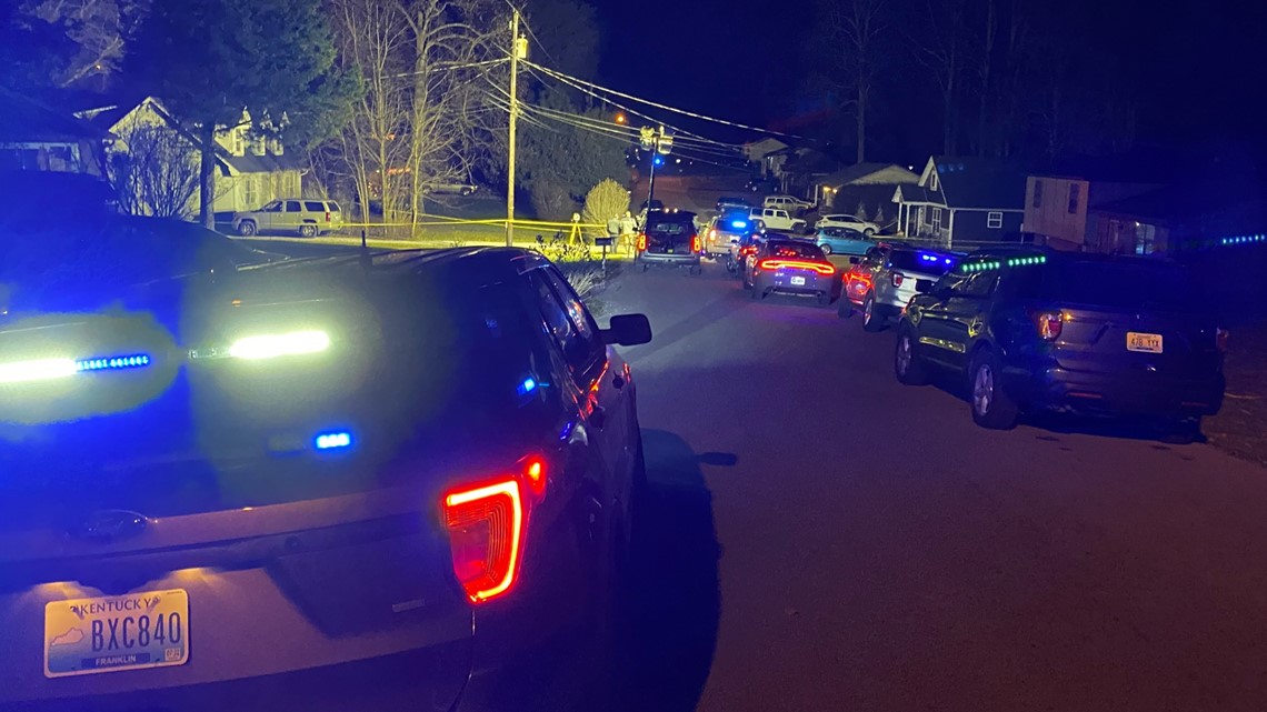 Elizabethtown Police officer shoots man on Pleasant View Drive