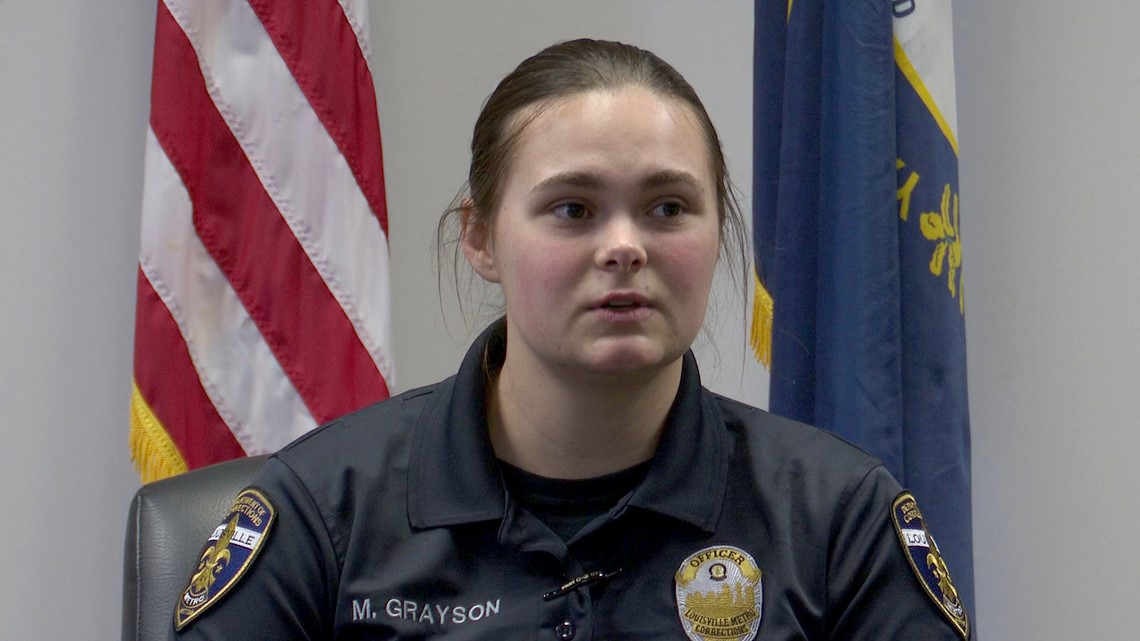 Louisville officer honored for helping shooting victims - Vimarsana News