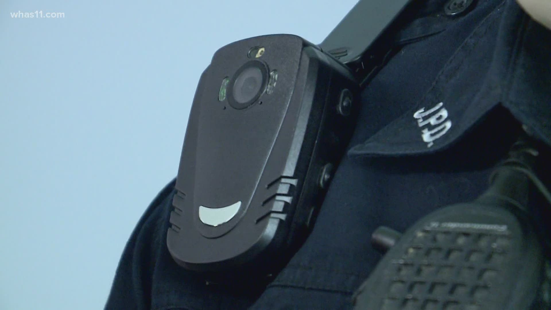 The Jeffersonville City Council unanimously approved funding for more than $500,000 contract for the police to receive body cameras.