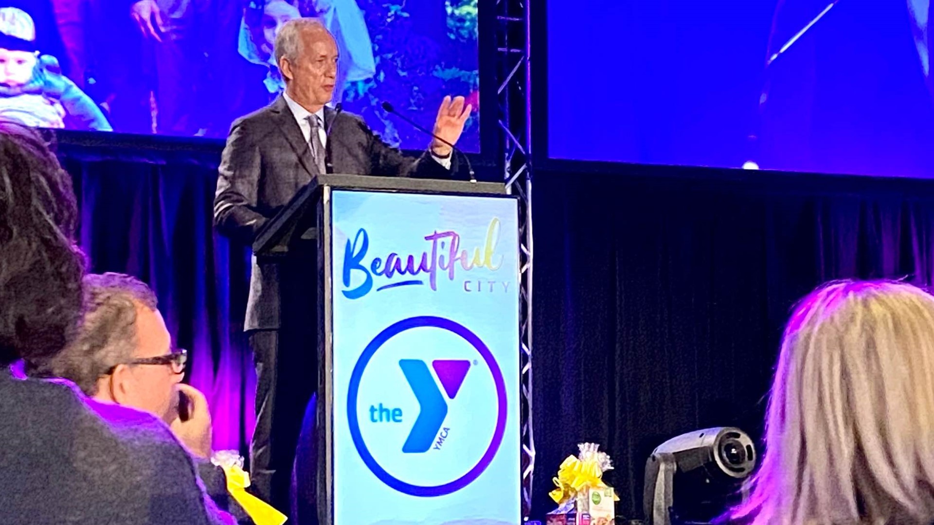 At the YMCA's community Thanksgiving breakfast, Fischer reflected on the city's growth in diversity and the local economy before bidding farewell.