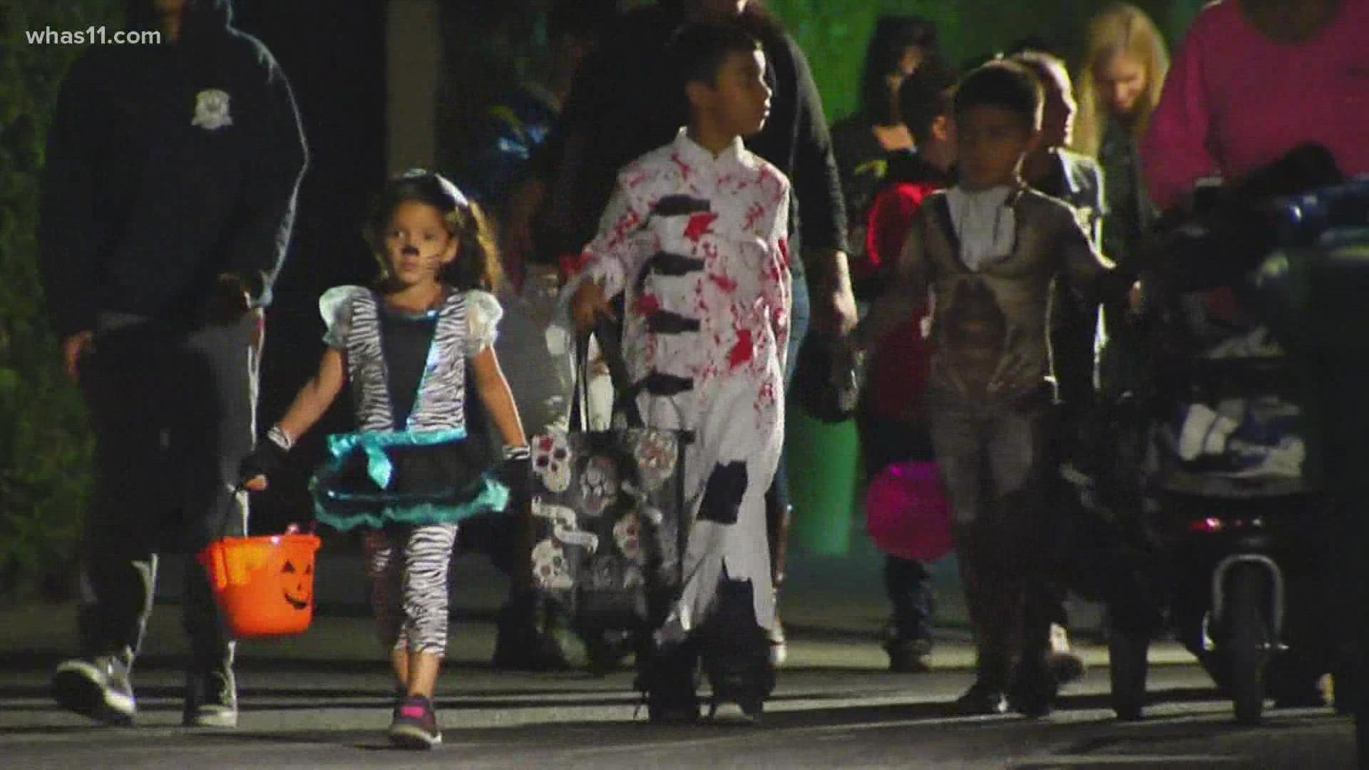 Halloween creeps up on Tysons early with mall trick-or-treating