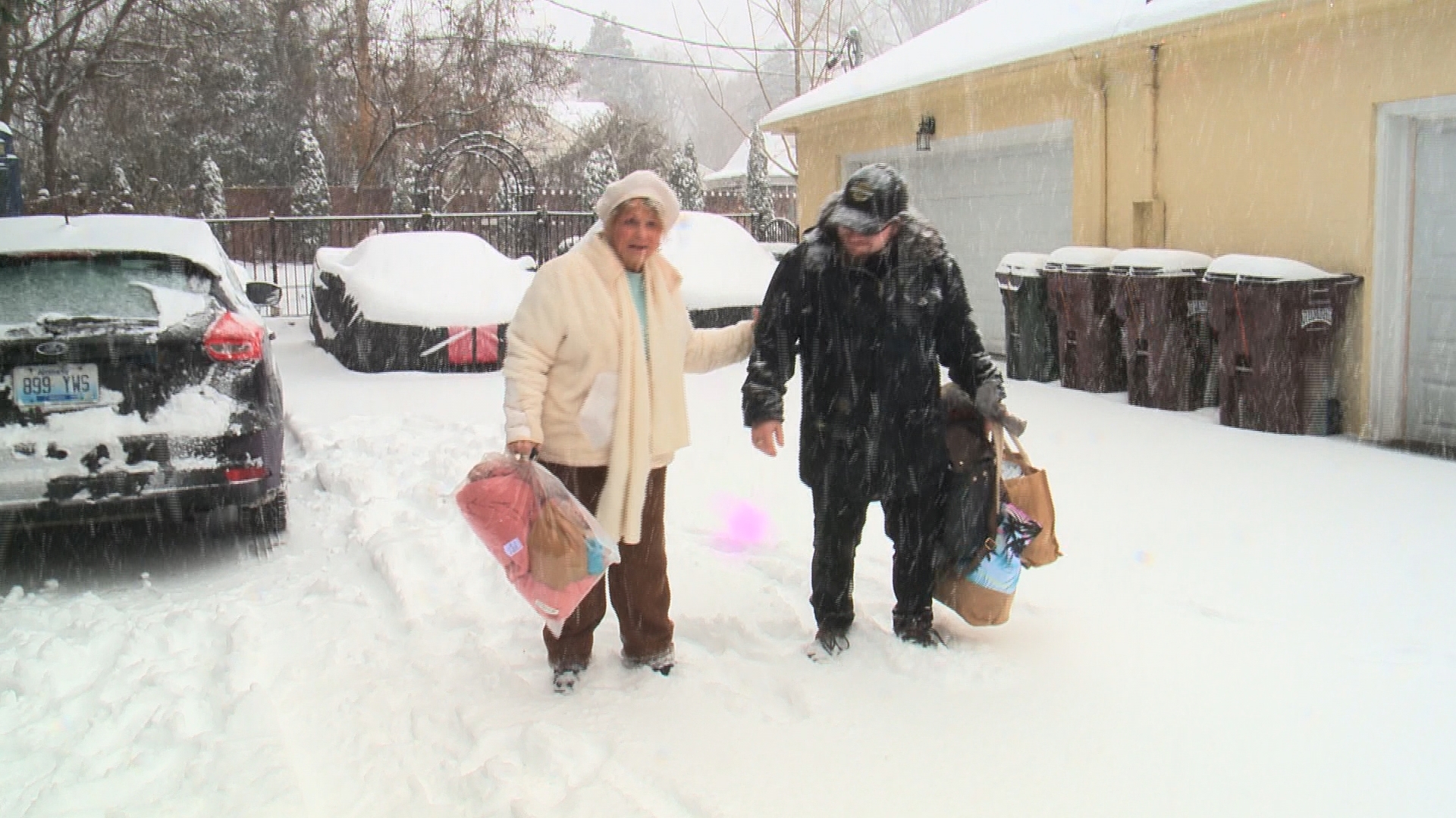 Louisville winter storm: Community comes together to beat ice and snow ...