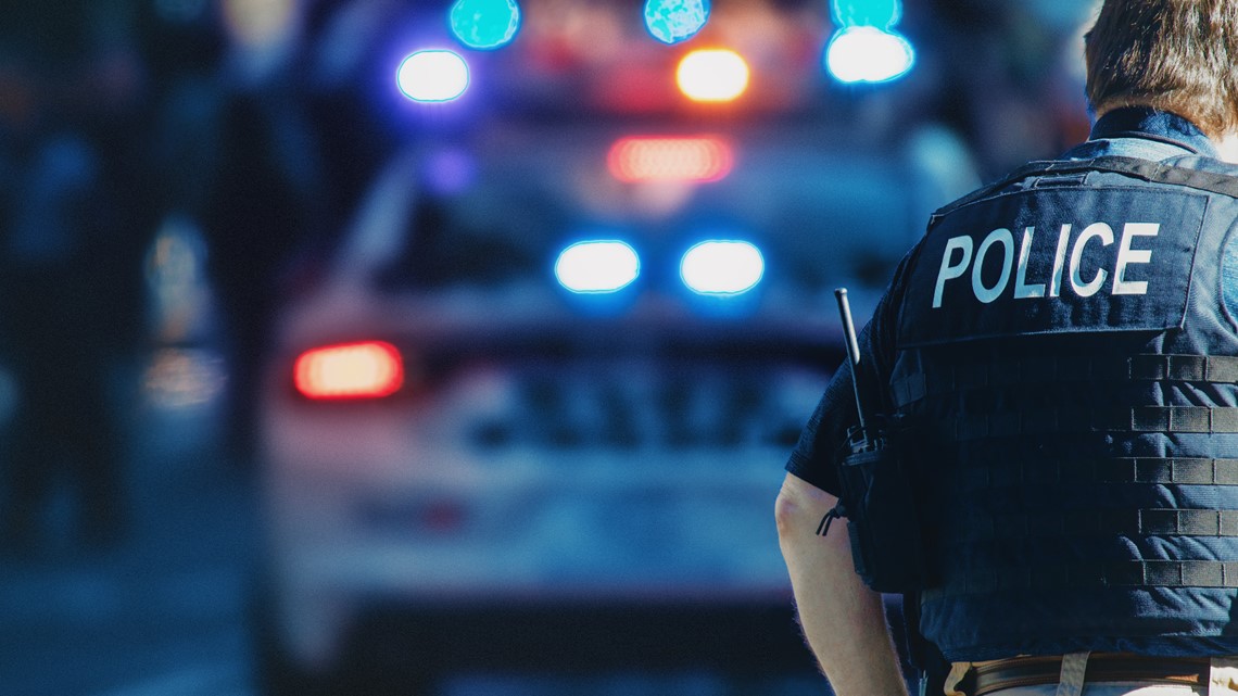 KY officer sued for killing armed man during standoff - Vimarsana News