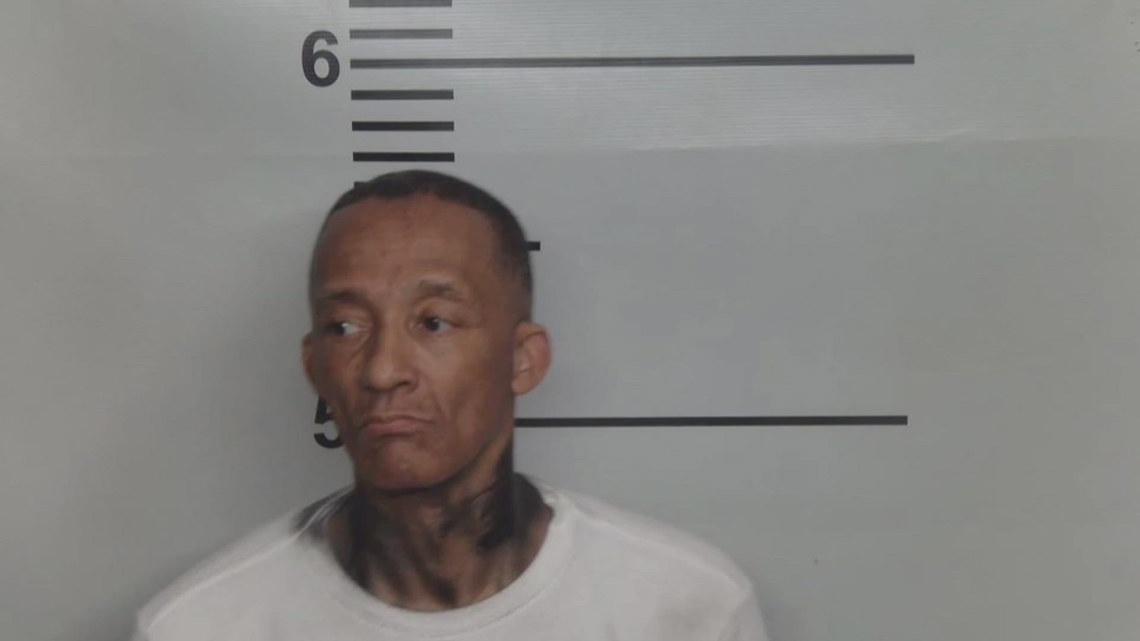 LMPD: Suspect arrested for hitting teen, several cars near Louisville ...