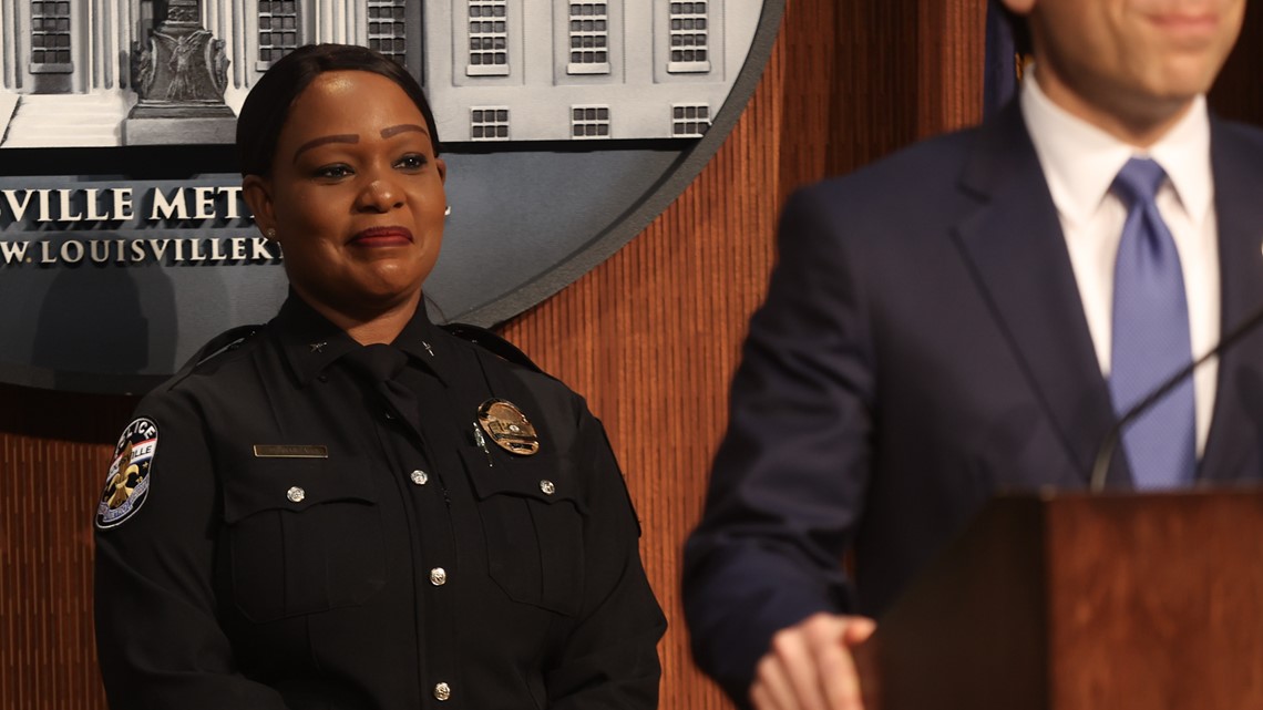 Louisville mayor names new police chief | whas11.com