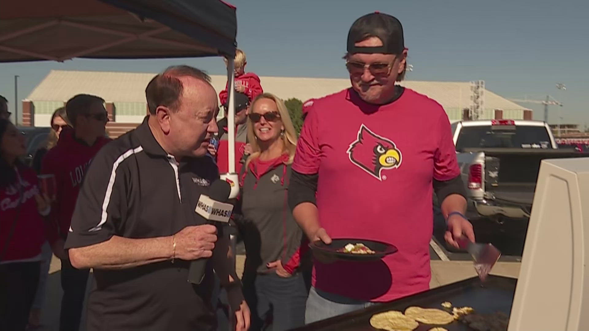 WHAS11's Reed Yadon Enjoys Tailgaters Gearing Up For UofL Football Game ...