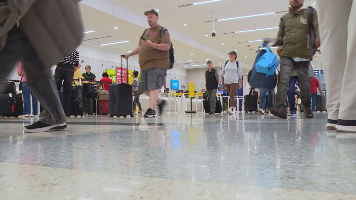 'No problems whatsoever' | Smooth travels in Louisville while funding concerns rise amid government shutdown