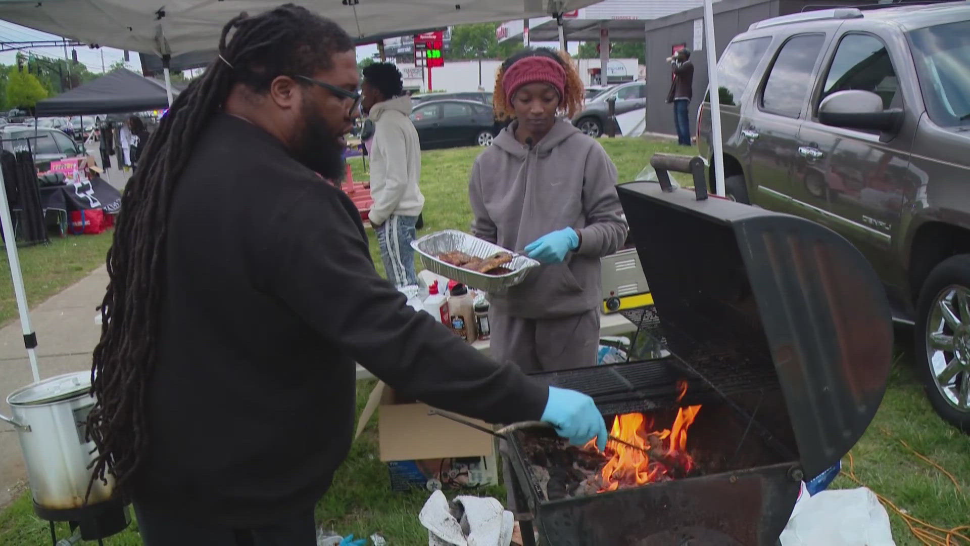 Kentucky Derby 152 brings business to local street vendors | whas11.com
